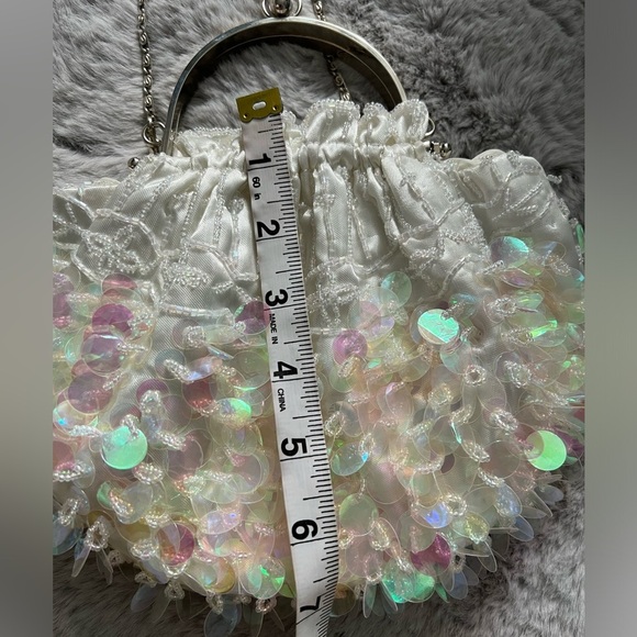 Beaded Handbag with Chain - Picture 7 of 8